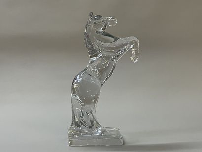 DAUM. 

Cheval : sculpture en cristal. 

H....