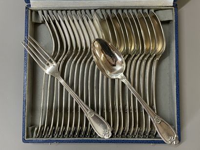 Twelve pieces of silver cutlery, Minerva...