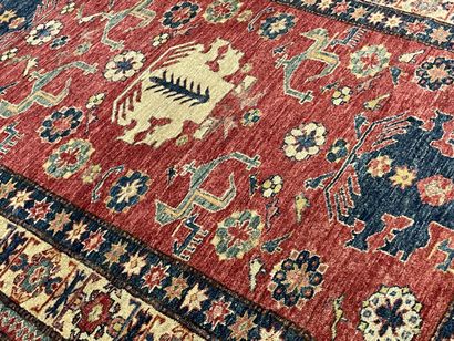 Kazak wool carpet.

Turkey

190 x 133 cm...