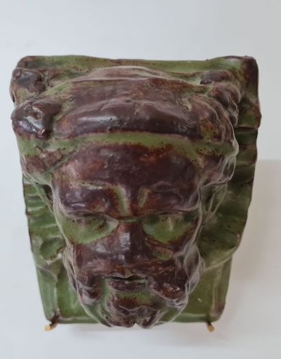 Pierre-Adrien DALPAYRAT (1844-1910) - 

Masque...