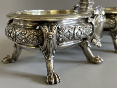 Paire de salerons double en argent, richement...