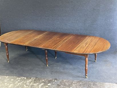 Large mahogany table, six Jacob legs

Restoration...