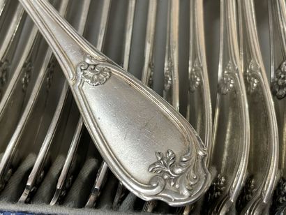 Twelve pieces of silver cutlery, Minerva...