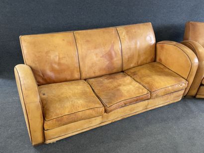 Canapé et fauteuils en cuir havane, accotoirs...