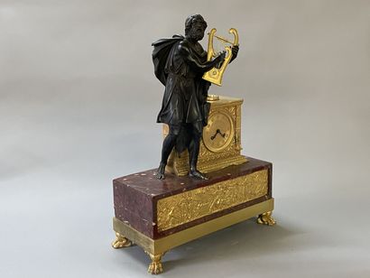 Antique poet clock, in patinated bronze and...