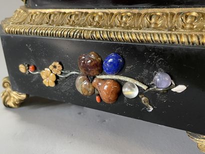 Marble, malachite and gilt bronze clock,...