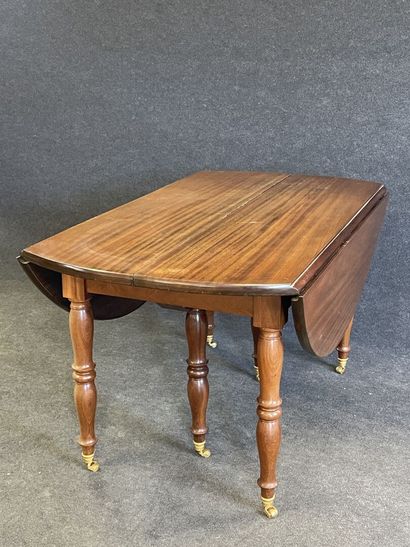 Large mahogany table, six Jacob legs

Restoration...