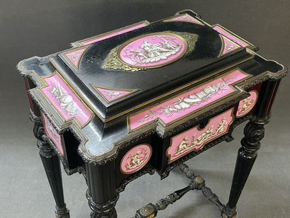 Alphonse GIROUX: working table set with pink...