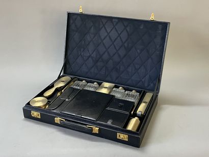 Luxueuse valise comprenant une mallette de...