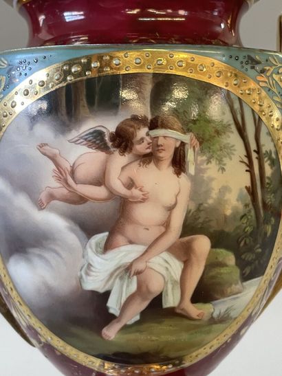 VIENNA early XXth century
Pair of porcelain...