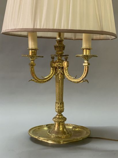 Lamp bouillotte in bronze with three lights,...