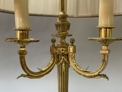 Lamp bouillotte in bronze with three lights,...