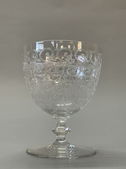 BACCARAT France. Modèle GOUVIEUX
31 verres...