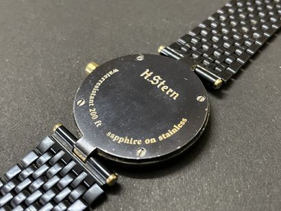 *H.STERN - Montre octogonale suisse en acier...