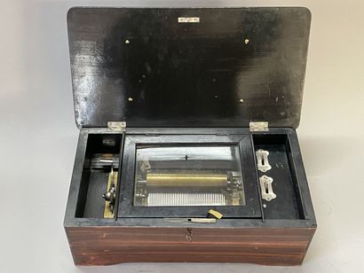 Music box with six tunes, patinated wood...