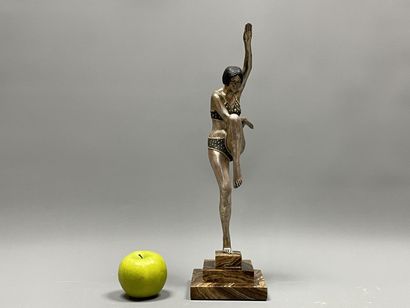 Lucien ALLIOT(1877-1967) d'après
Danseuse
Epreuve...