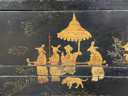 Straight secretary in lacquered wood in Asian...