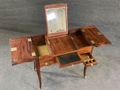 Dressing table in solid mahogany, 
Louis...