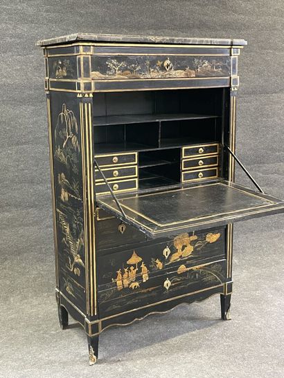 Straight secretary in lacquered wood in Asian...