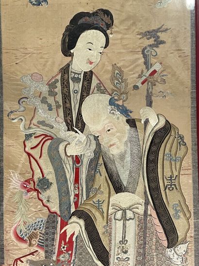 CHINE XIX°:
Grande tenture brodée de fils...
