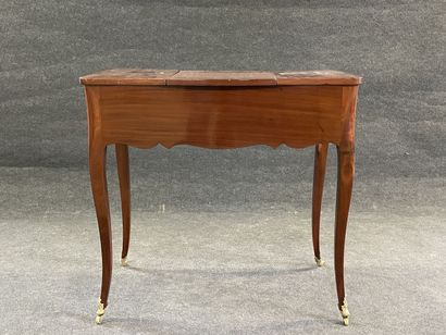 Dressing table in solid mahogany, 
Louis...