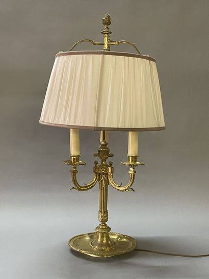 Lamp bouillotte in bronze with three lights,...