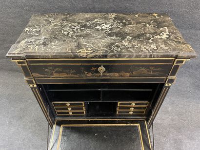 Straight secretary in lacquered wood in Asian...