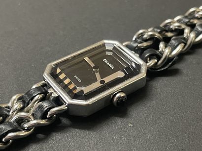 CHANEL
Première L.Vers: 1987.
Montre bracelet...