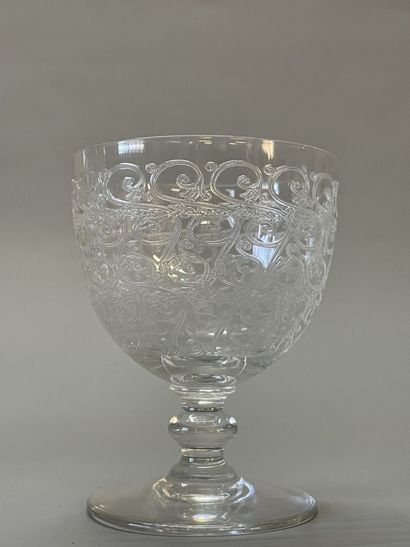 BACCARAT France. Modèle GOUVIEUX
31 verres...