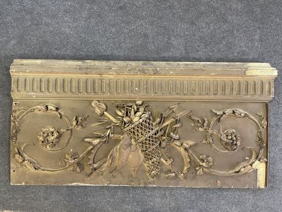 Element of wood carved, relief of fishing...