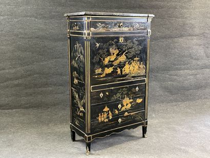 Straight secretary in lacquered wood in Asian...