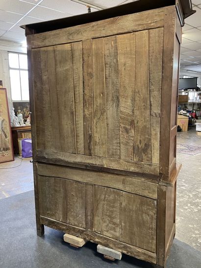 Buffet two bodies in walnut carved and molded...