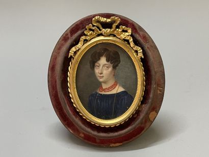 French school XIX°.
Miniature: Portrait of...