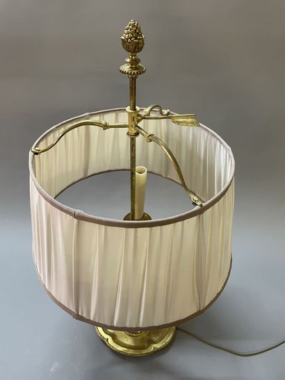 Lamp bouillotte in bronze with three lights,...