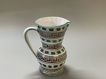 Robert PICAULT (1919-2000)
Pichet en faience...