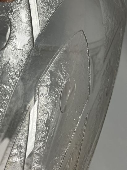 DAUM Nancy.
Vase en verre dégagé à l'acide...
