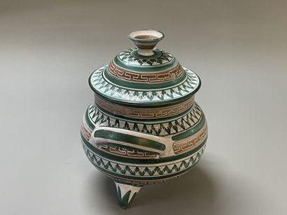 Robert PICAULT (1919-2000)
Soupière tripode...