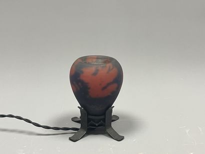 ROBJ Paris:
Veilleuse brule-parfum en verre...