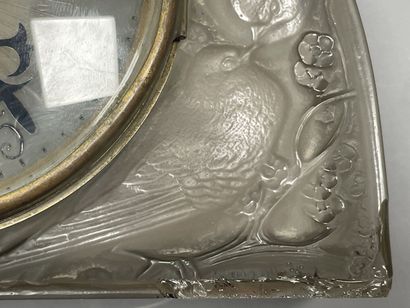 René LALIQUE (1860-1945) pour AT0
Pendule...