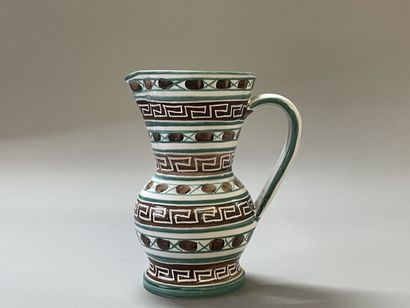 Robert PICAULT (1919-2000)
Pichet en faience...