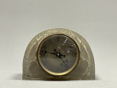 René LALIQUE (1860-1945) pour AT0
Pendule...