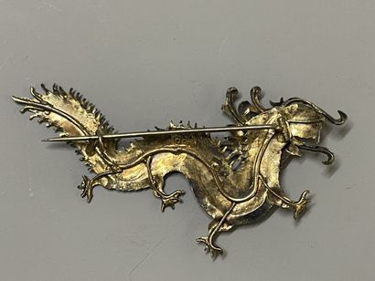 Brooch in feathers of color cloisonné on...
