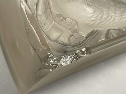 René LALIQUE (1860-1945) pour AT0
Pendule...