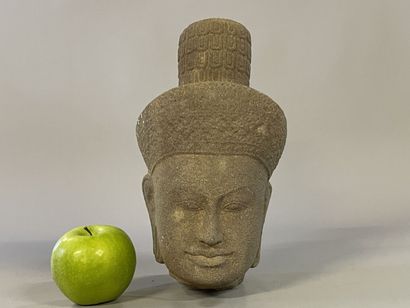 Carved sandstone Buddha head
H. 27 cm. 
