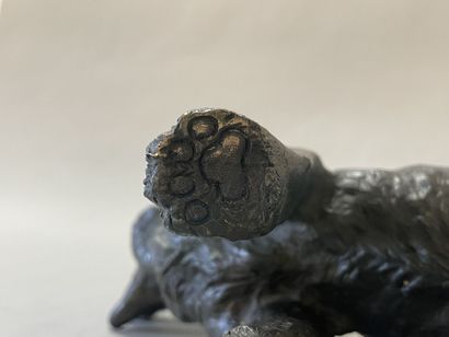 Wolf. 
Sculpture in patinated bronze, 
Japan...