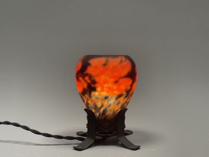 ROBJ Paris:
Veilleuse brule-parfum en verre...
