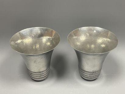 René DELAVAN (actif de 1926-1958)
Paire de...