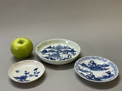 Set of three porcelain bowls of China for...