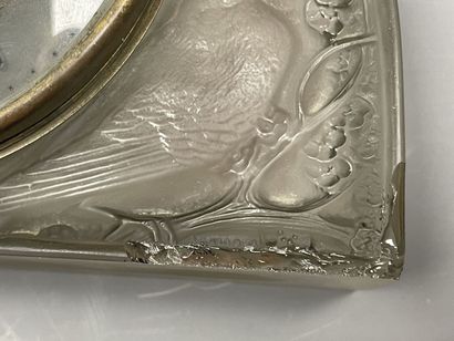 René LALIQUE (1860-1945) pour AT0
Pendule...
