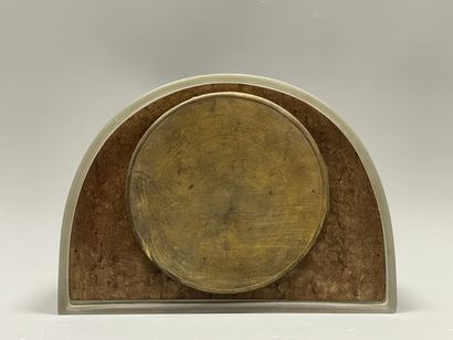 René LALIQUE (1860-1945) pour AT0
Pendule...